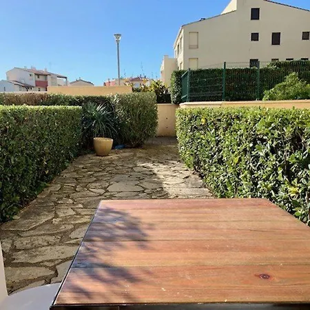 Apartment Confort Avec Piscine, A 30m De La Mer, Cap D'agde - Fr-1-607-76 *